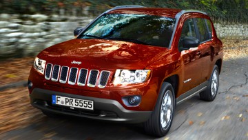 Jeep/Dodge/Chrysler/RAM: Wirkungslose Bremsen und Feuerlöscher