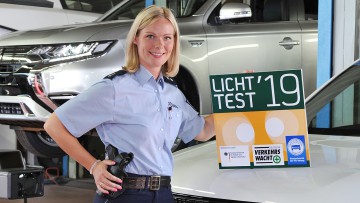 Verkehrssicherheit: Polizistin ist Licht-Test-Botschafterin 2019