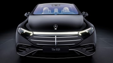 Mercedes EQS: Alles senkrecht