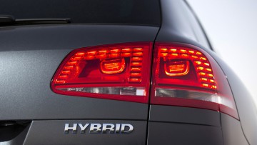 VW Hybrid Logo