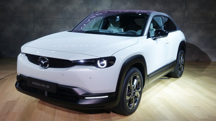 Mazda-Rückruf: Bremslichtsteuerung und Berganfahrassistent
