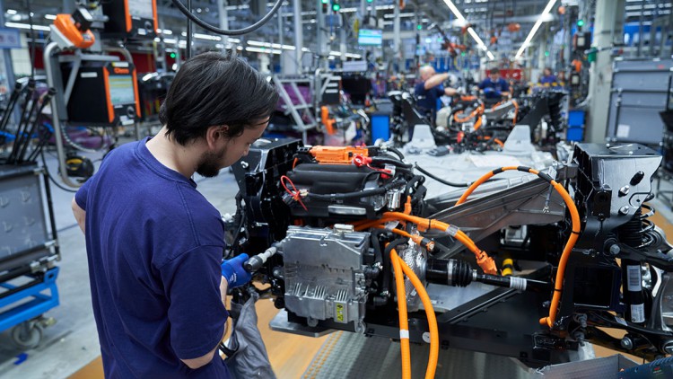 BMW-Werk Leipzig; Fabrik; Konjunktur; Industrie; Autohersteller; Elektromobilität
