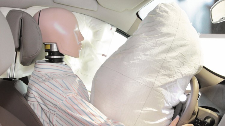 Airbag Crashtest Dummy Sicherheit