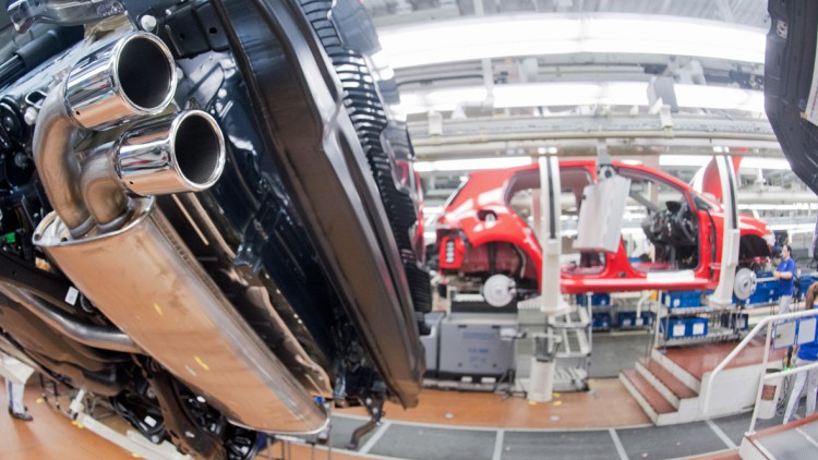 Neue Abgastests: VW-Produktionsengpässe ab August erwartet