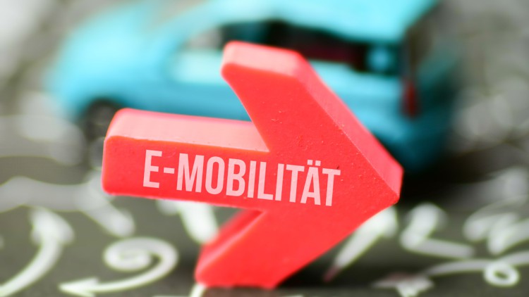 Umfrage unter Zulieferern: E-Mobilität kommt schneller als erwartet