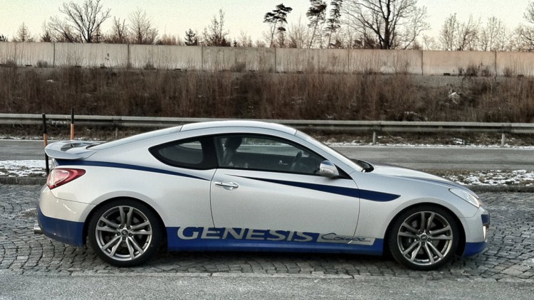 Hyundai Genesis Coupé GT 3.8 V6
