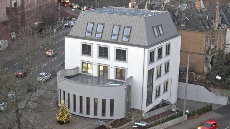 Wiesbaden: Kfz-Gewerbe Hessen bezieht neues Verbandsgebäude