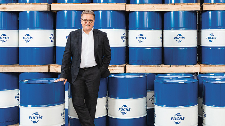Einstieg bei Elektrolyt-Hersteller: Fuchs Petrolub verstärkt E-Mobility-Business