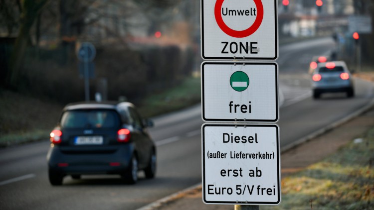 Stuttgart: Rechtliche Zweifel an Dieselfahrverbotsschild