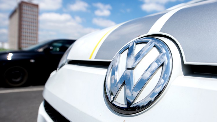 Verkauf von Vorserienautos: Ermittlungen gegen VW