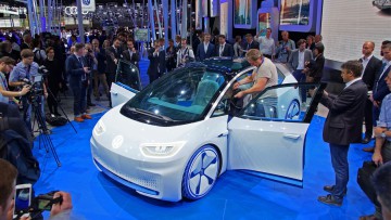 Elektroautos von VW und Opel: Fast auf Augenhöhe
