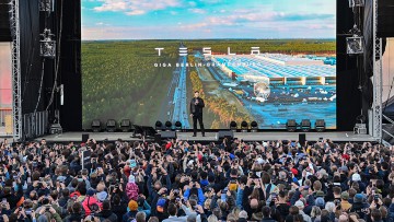 Elon Musk Tesla Tag der offenen Tür
