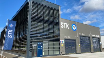 TÜV Süd expandiert in die Slowakei: Neue Prüfstationen für Haupt- und Abgasuntersuchungen 