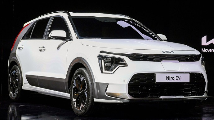 Kia Niro (2022) Kia Niro (2022)