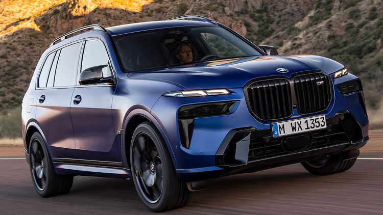 Neue Front und neue Technik: BMW frischt X7 auf