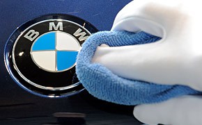 Absatz: BMW legt im April zweistellig zu