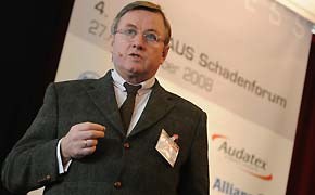 Versicherungswirtschaft: Allianz will Auto-Geschäft ausbauen