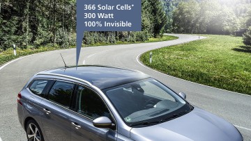 Solarzellen für das Autodach: Effizient und farbig