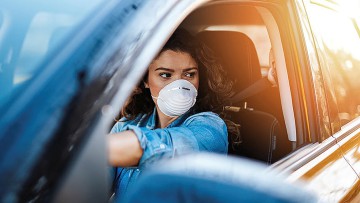 Bald Pflicht: Ministerium fordert Mitnahme von Schutzmasken im Auto 