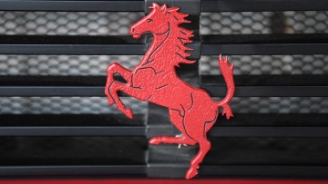 "Probleme in der Lieferkette": Ferrari schließt Werke wegen Corona