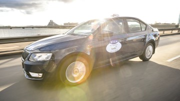 Mobilität: Daimler steigt bei Uber-Rivalen ein