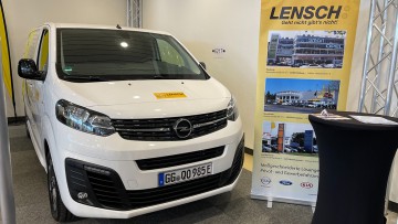 Opel Vivaro-e Hydrogen: Autohaus Lensch startet mit Wasserstoff-Transporter in die Zukunft
