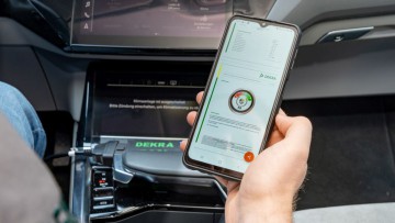 Service für Großkunden verfügbar: Dekra bietet Batterie-Schnelltest für E-Autos