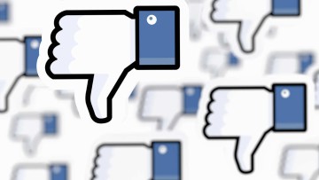 Facebook soziale Netzwerke Daumen unten dislike shitstorm mobbing