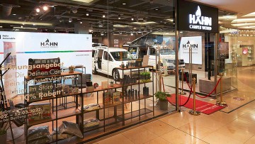 "Hahn Camper World" startet: California-Bus im Premium-Kaufhaus