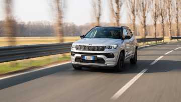 Fahrbericht Jeep Compass e-Hybrid: Ikone mit sanfter Spannung
