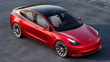 Pkw-Bestseller im September: Tesla Model 3 knapp hinter VW Golf