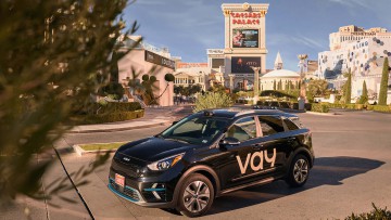 In der Casino-Stadt Las Vegas startet Vay erstmals seinen kommerziellen Mobilitätsservice mit ferngesteuerten Autos.