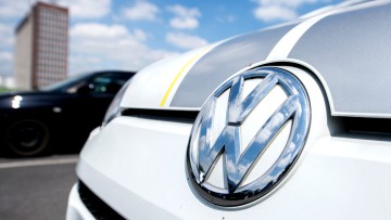 Verkauf von Vorserienautos: Ermittlungen gegen VW