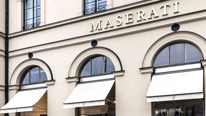 Maserati-Markenschaufenster in München