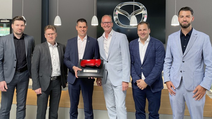 Manager des Autohauses Gotthard König und von Mazda Deutschland