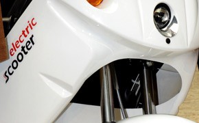 Einstiegstechnik: Autobauer wittern Geschäft mit E-Rollern