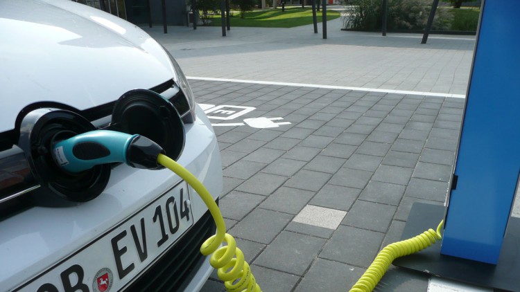 Absatzsteigerung: Grüne wollen Kaufanreize für Elektroautos