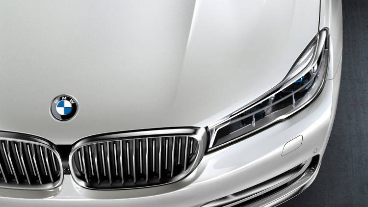 Verkäufe: BMW fällt weiter hinter Mercedes zurück