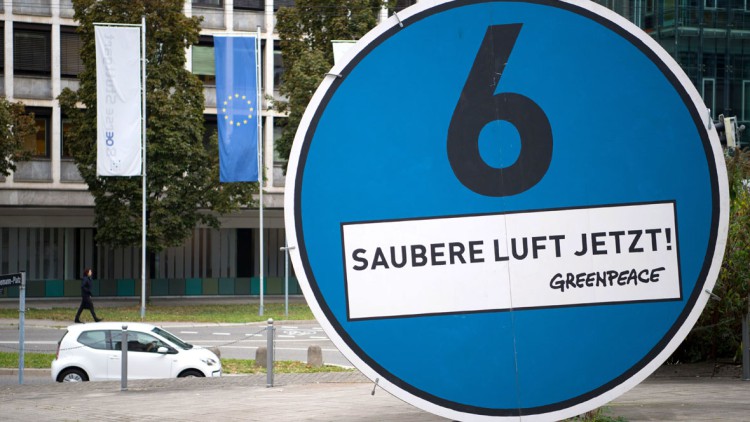 Saubere Diesel: VW-Chef offen für blaue Plakette