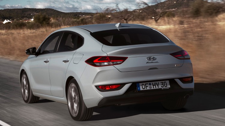 Fahrbericht Hyundai i30 Fastback: Achtung, Stufe!