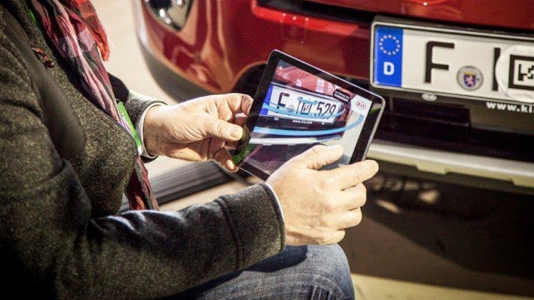 Kia-Autohäuser: Augmented Reality im Verkaufsgespräch