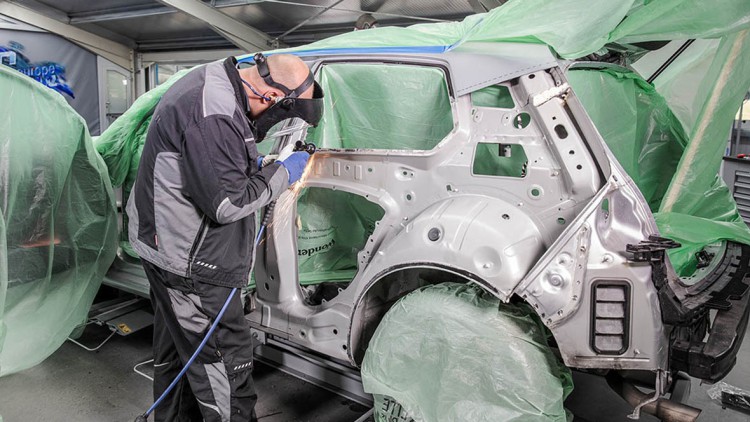 14. AUTOHAUS-Schadenforum: Live-Reparatur von zwei VW Golf in Potsdam