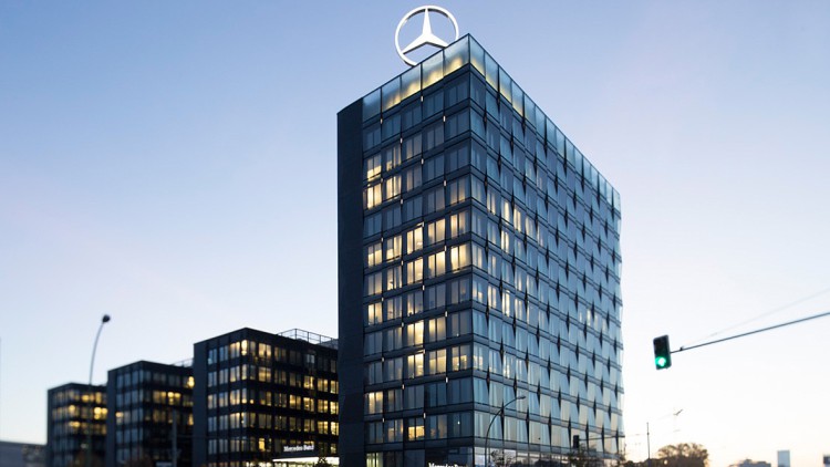 Gutschein-Aktion: Daimler wirbt um Software-Updates