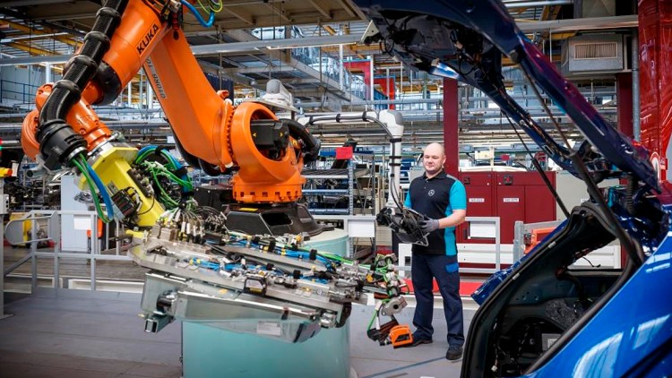 Chipkrise bremst Daimler aus: Weitere Kurzarbeit und Produktionsstopps