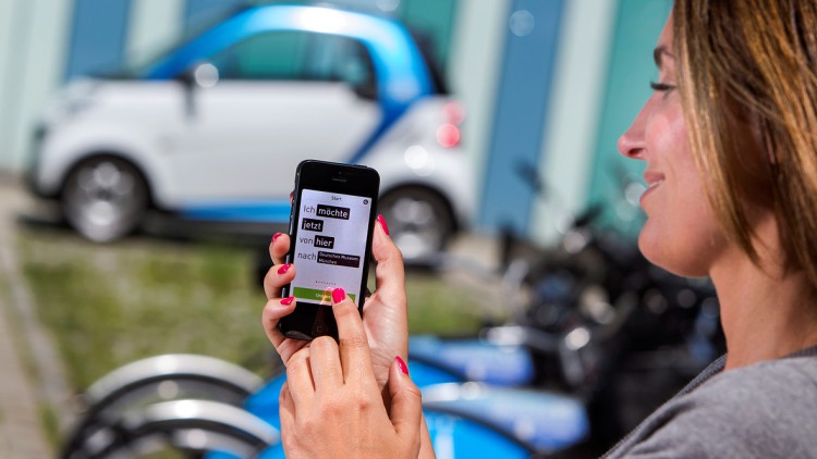 Mobilität: Daimler-Tochter kauft Betreiber von Taxi-App