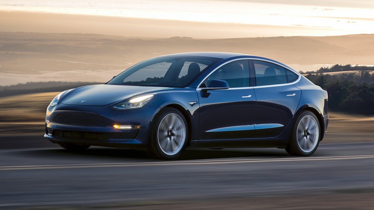 Produktion des Model 3: Tesla kämpft weiter mit Problemen