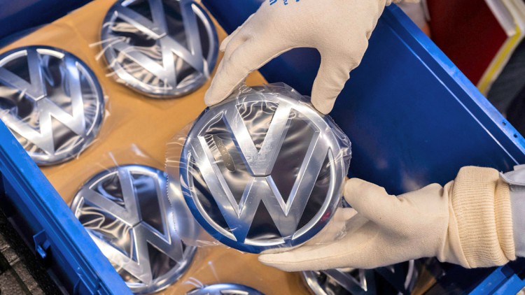 Schwächelnde Automärkte: Rechtsrisiken bremsen Volkswagen