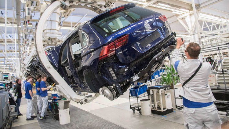 VW übernimmt Metall-Flächentarif: 4,8 Prozent mehr Geld