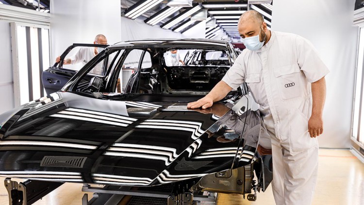 Audi Werk Neckarsulm; Fabrik; Automobilproduktion; Autofabrik; Autoindustrie; Autohersteller