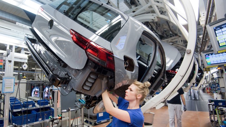 Fehlende Halbleiter: VW verlängert Kurzarbeit